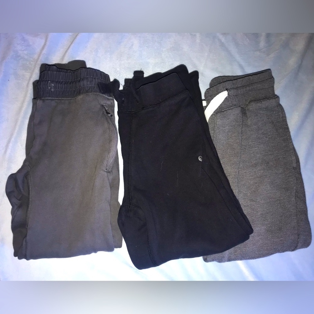 Boys Size 7-8 Lot of 3 sweatpants.